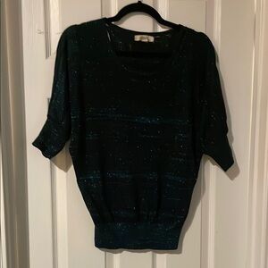 Chic Black/Green Sparkle Top